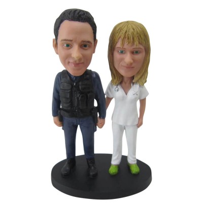 Figurine "Policeman and nurse"